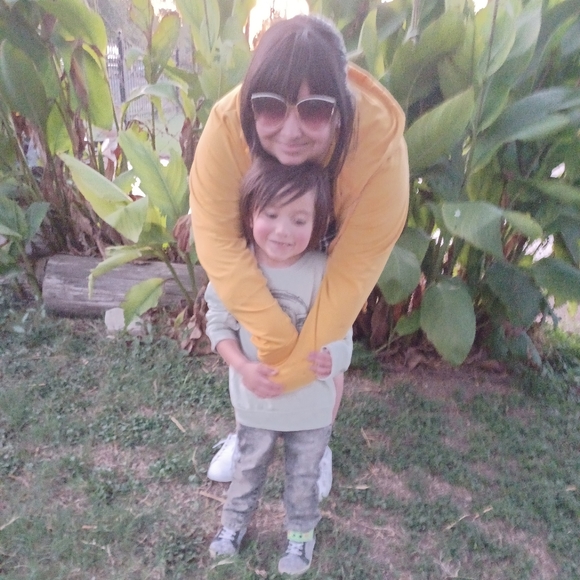 Meet your Posher!!! - Picture 2 of 3